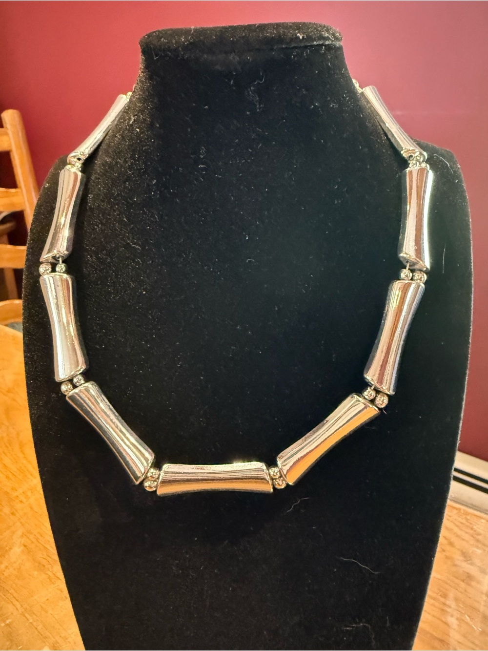 Silver Tubular Bead Necklace – Elegant Women's Jewelry Charming Charlie